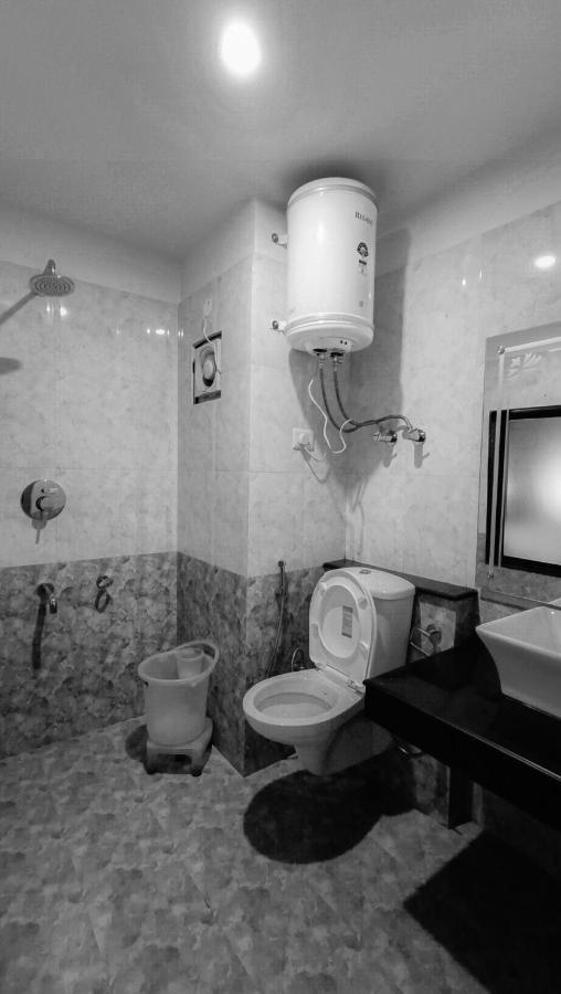 Hotel Akash Regency Manāli Kültér fotó