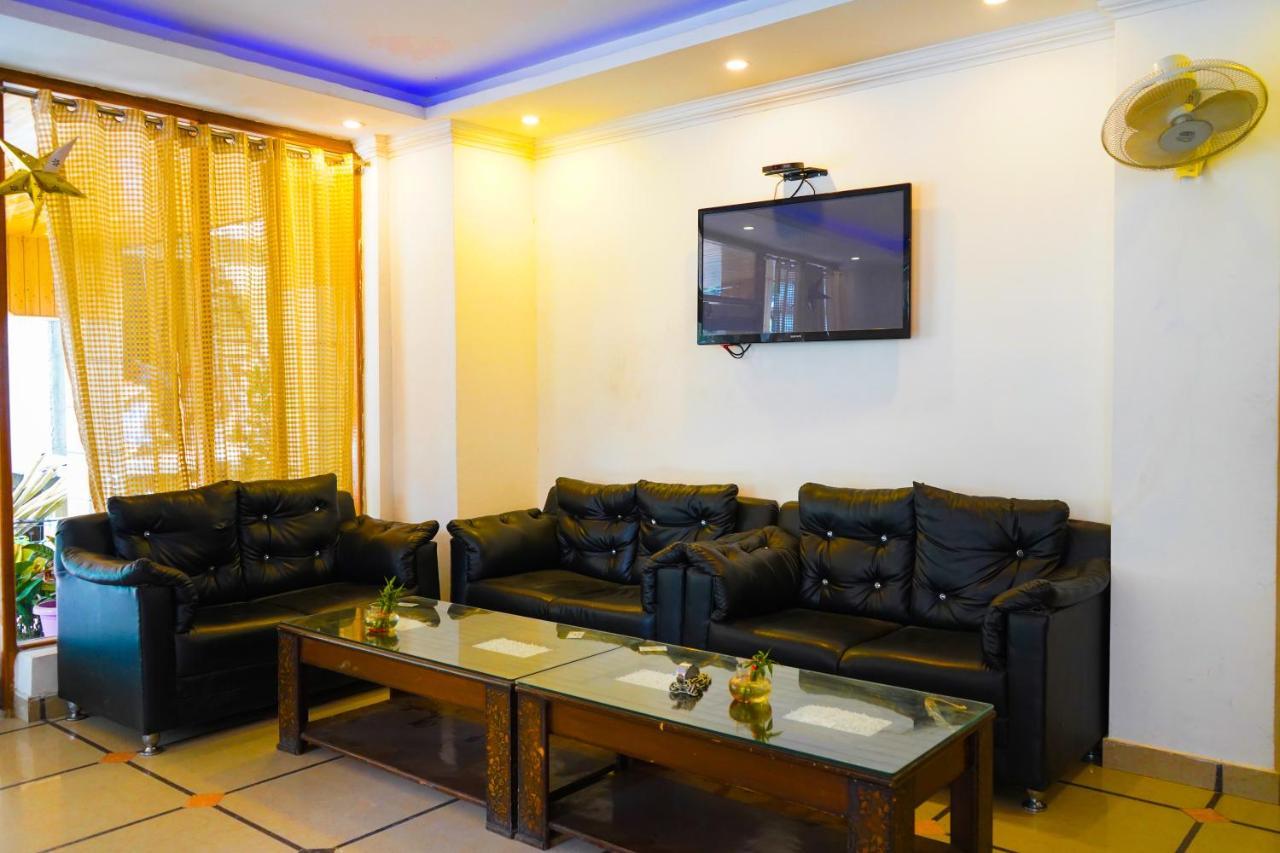 Hotel Akash Regency Manāli Kültér fotó